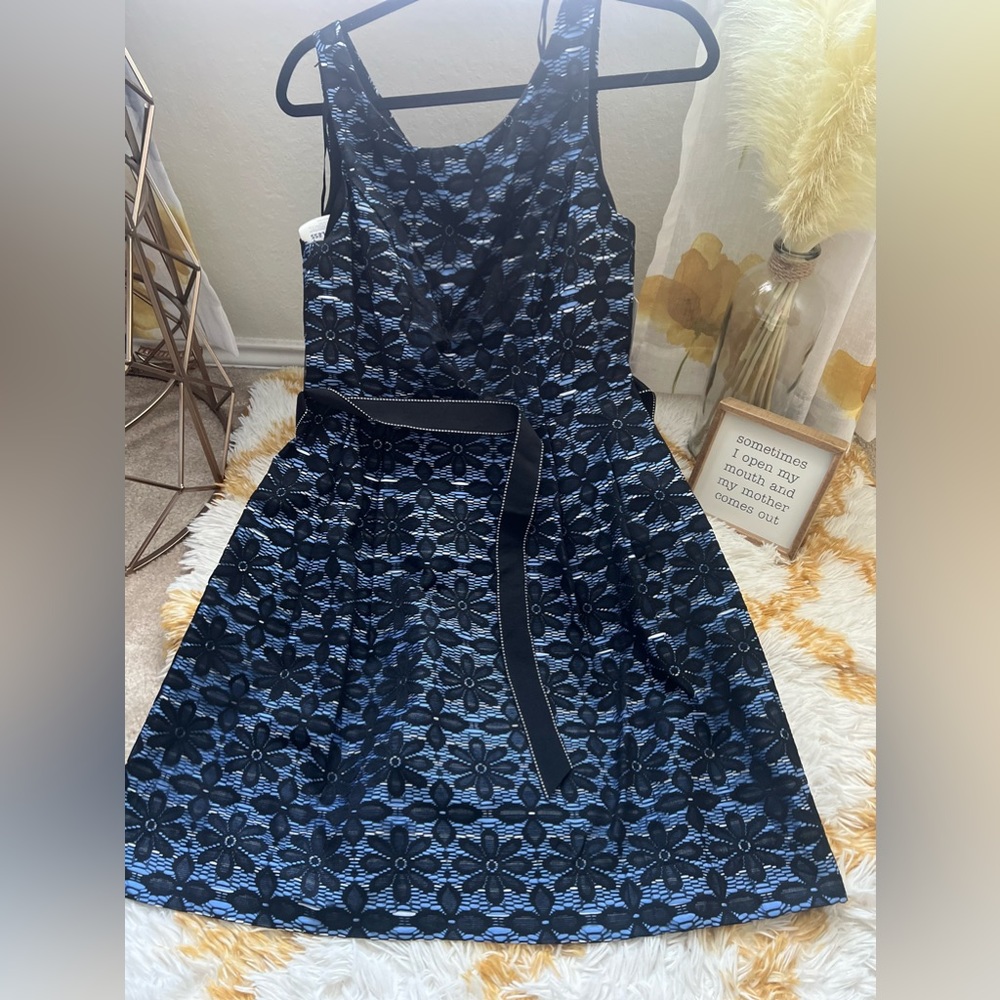 Dress 👗 - Picture 2 of 7